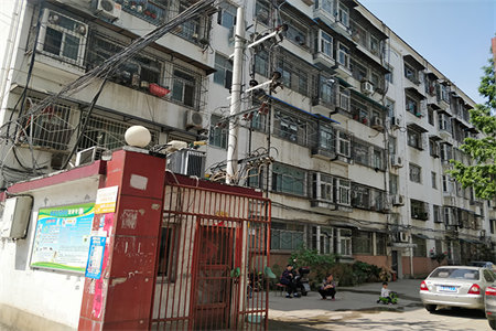 雅仕园两室两厅黄金三楼120平55万